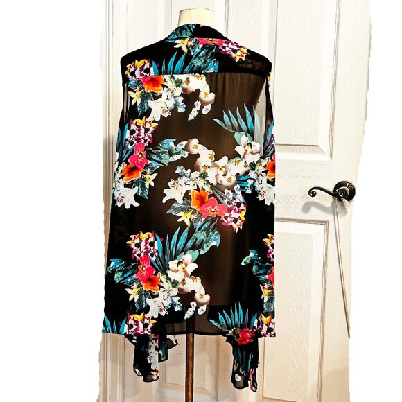 NEW PHOTOS! ASYMMETRIC SLEEVELESS BLOUSE, FLOWER MULTICOLOUR, SIZE 24, SHIRT - Picture 4 of 14